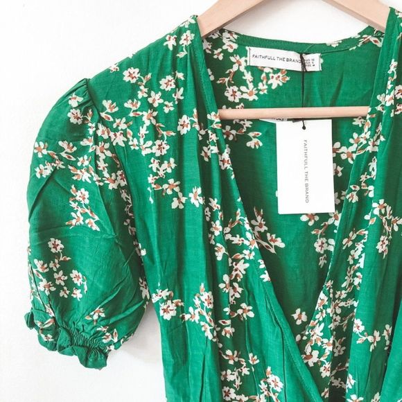 Adorable Faithfull The Brand Puff Sleeve Green Wrap Dress - Picture 5 of 8
